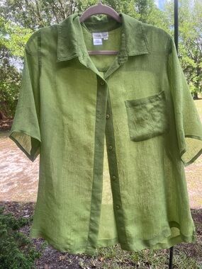 Coldwater Creek Lime Green Short Sleeve Button-Down Shirt gauze material